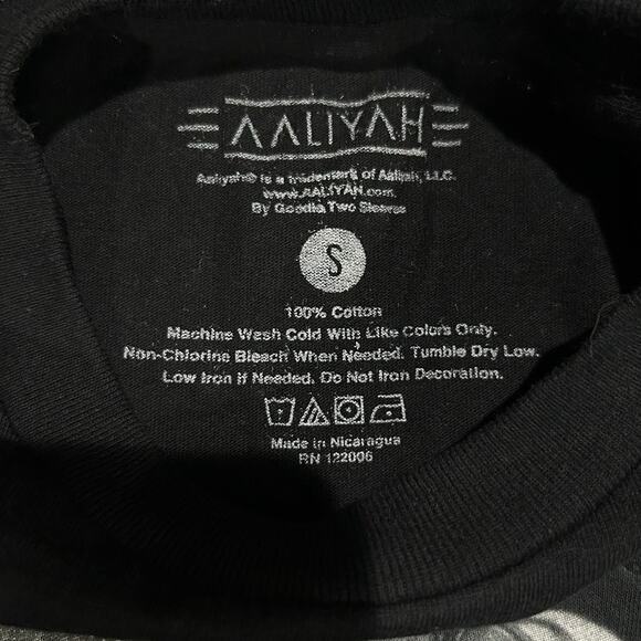 AALIYAH New "Princess of R&B" Short Sleeve Graphic Tee Size S - Picture 4 of 4